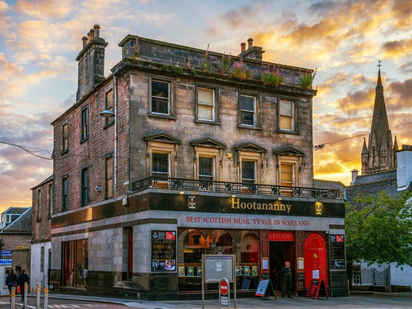 Hootananny Hotel Inverness Exterior photo